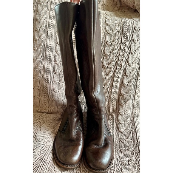 Born Shoes - Born Leather Zip Up Boots